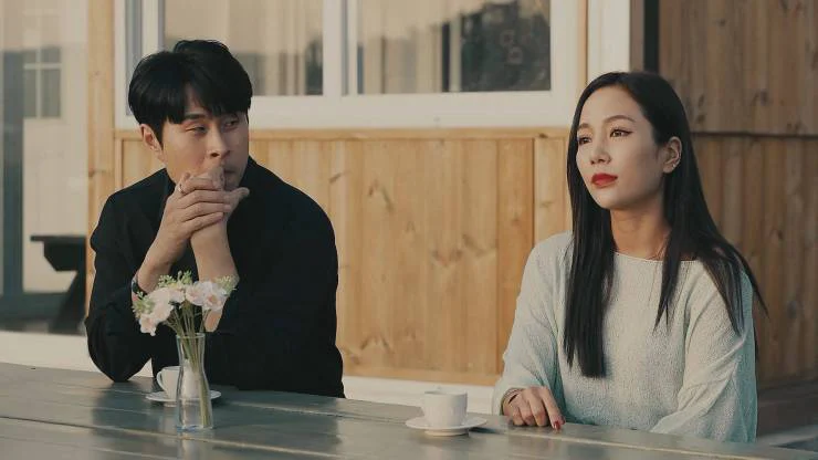 Kinh Doanh Bằng Cách Ngoại Tình Full