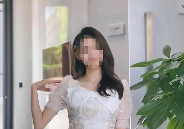 Người Vợ Cao Cả Full